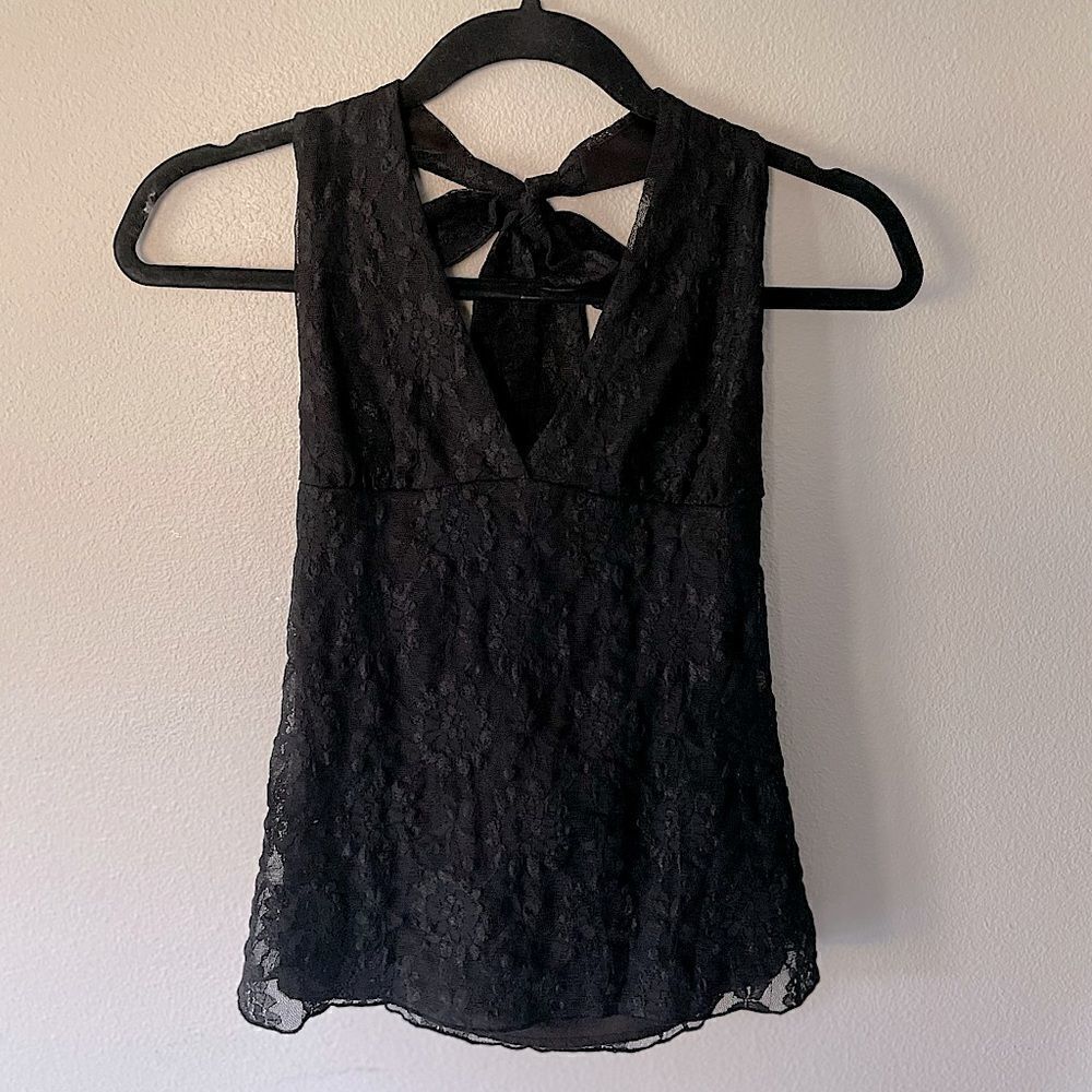 Twenty One Black Lace Tie-Neck Halter Top. Size Small.